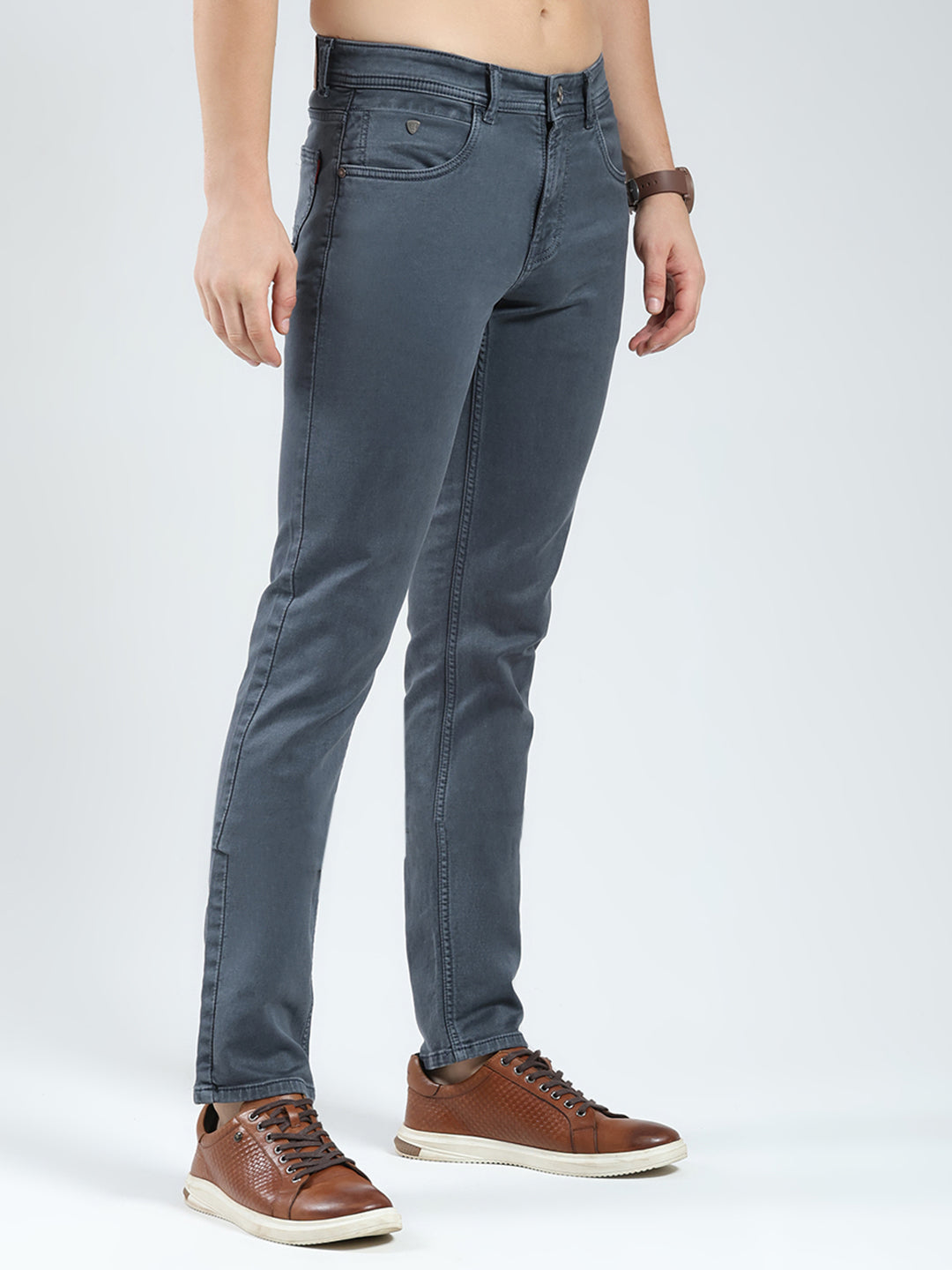 Men Grey Solid Narrow Fit Denim