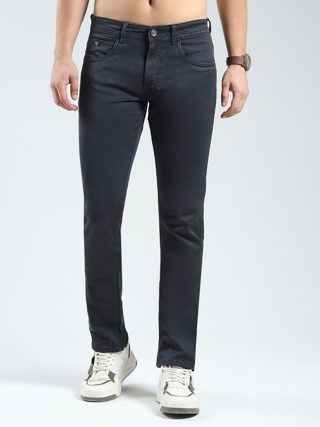Men Black Solid Narrow Fit Denim