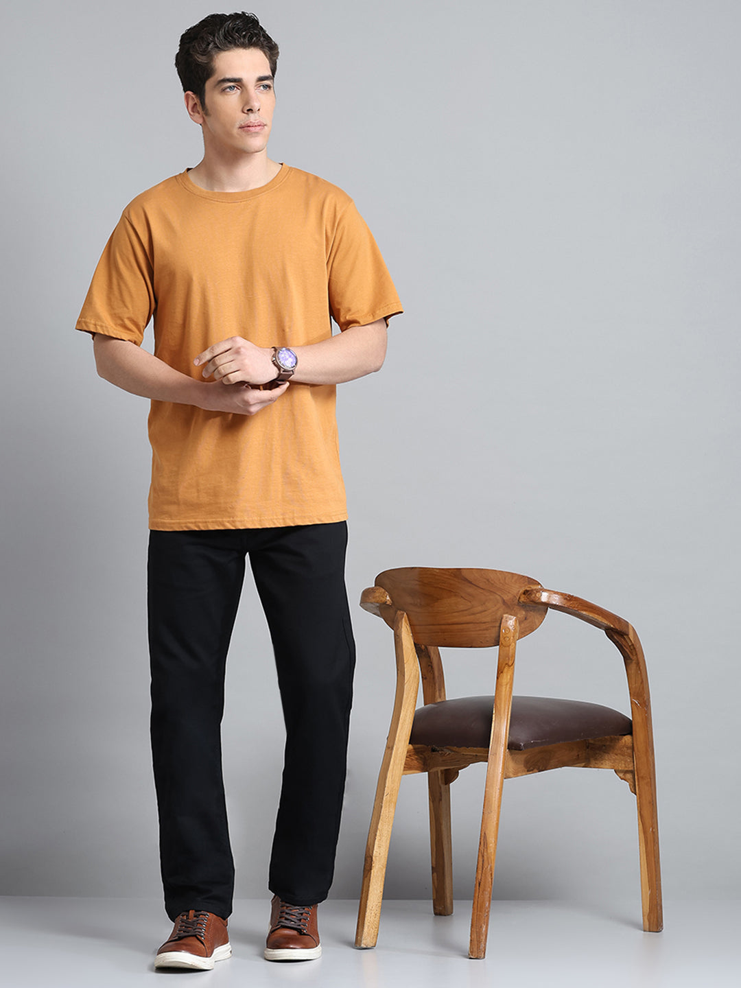 Men Black Solid Straight Fit Denim