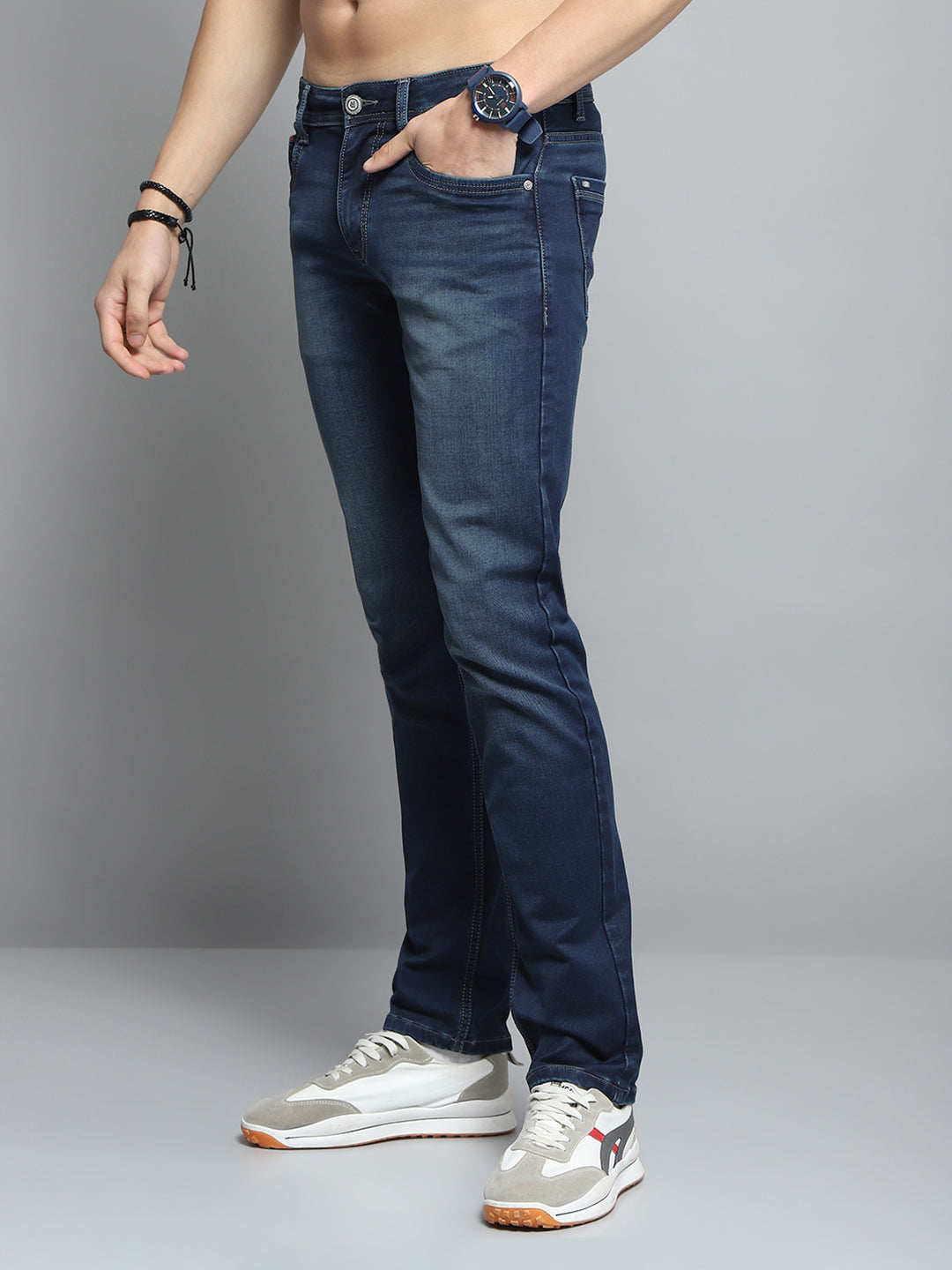 Men Blue Solid Narrow Fit Denim