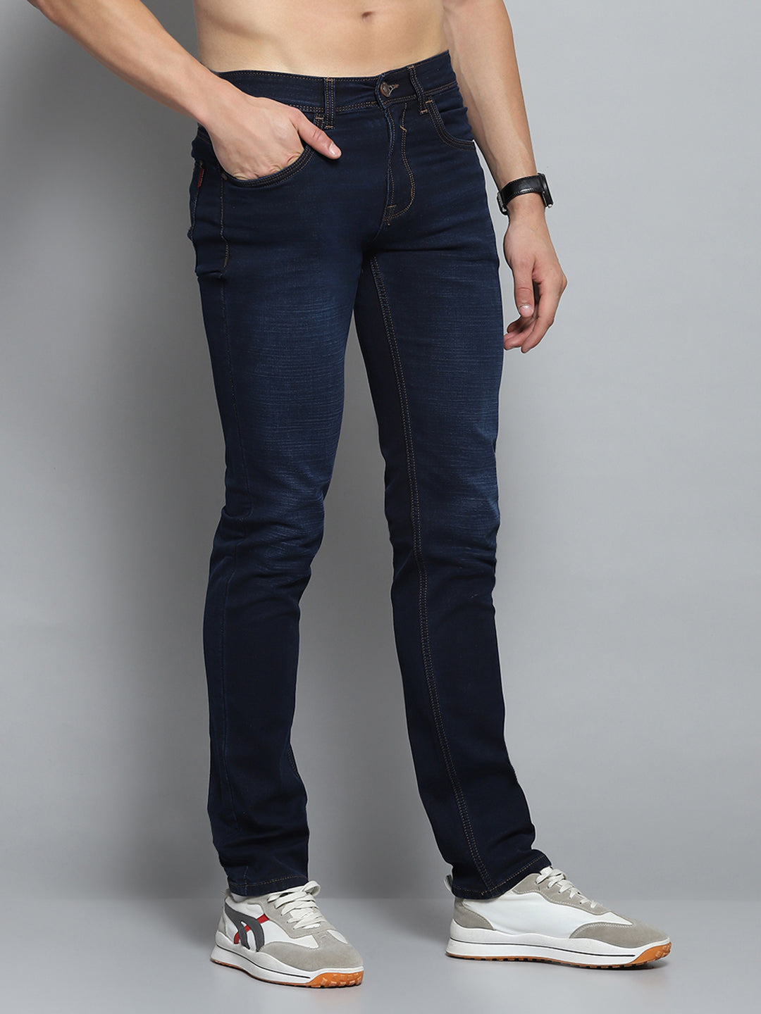 Men Blue Solid Narrow Fit Denim