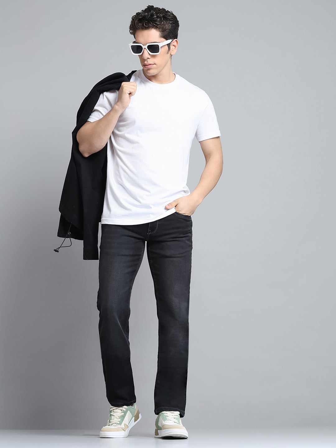 Men Grey Solid Narrow Fit Denim