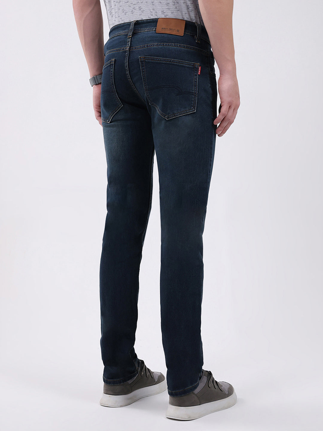 Men Blue Solid Narrow Fit Denim