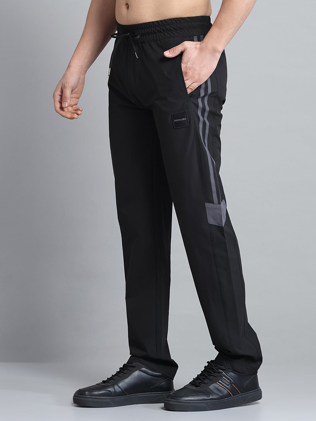 Men Black Solid Regular Fit Lower