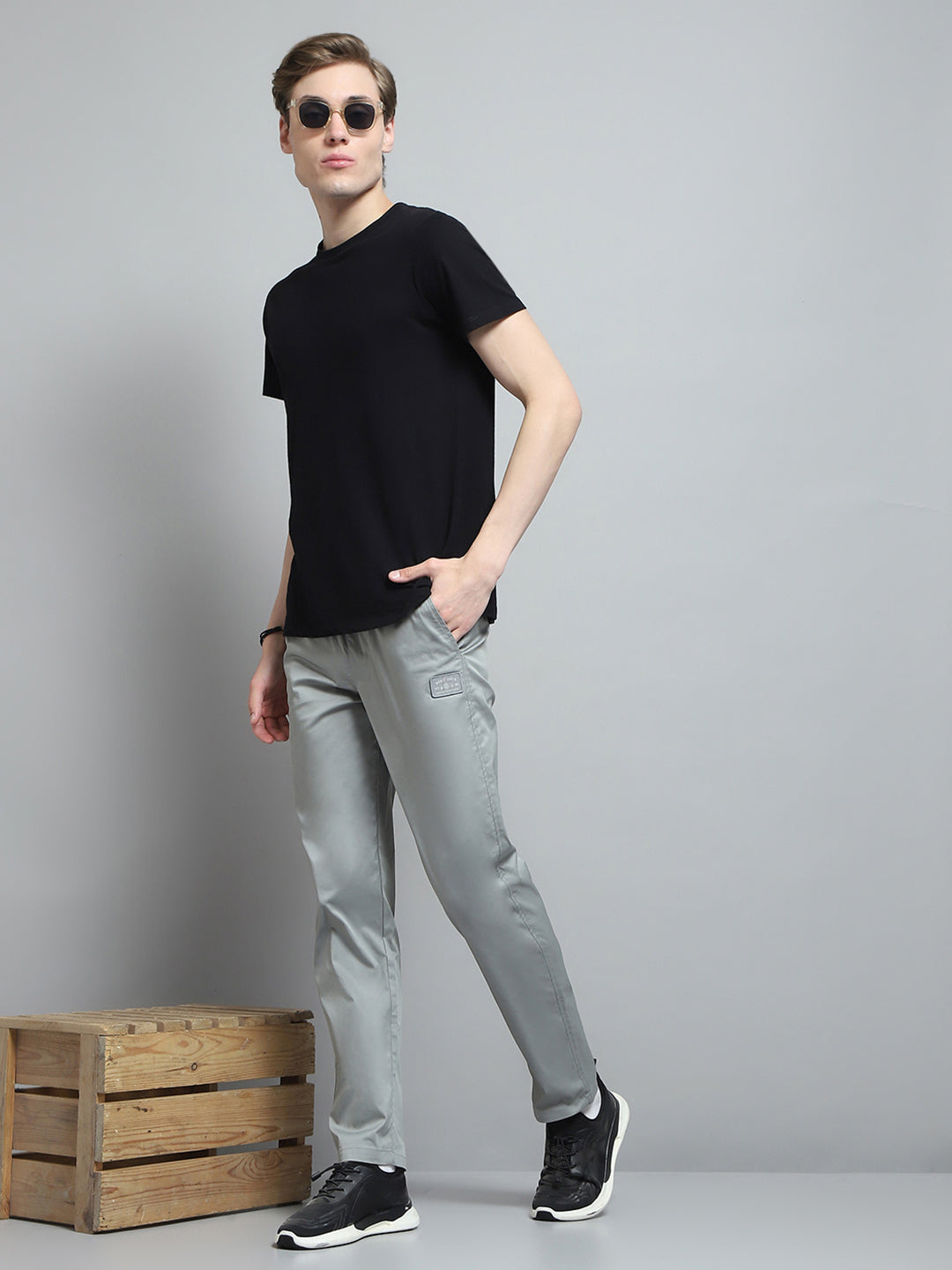 Men Grey Solid Regular Fit Lower