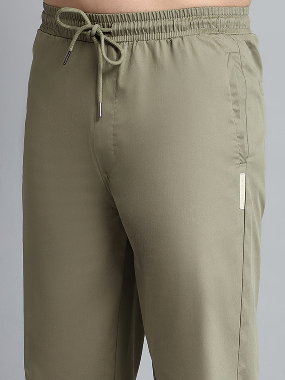Men Olive Solid Regular Fit Lower