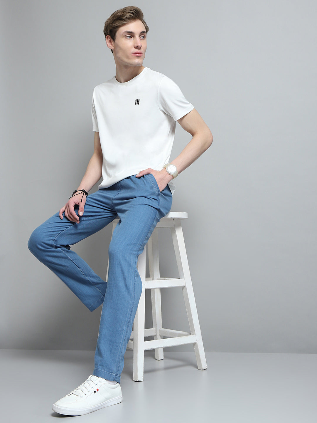 Men Blue Solid Regular Fit Lower