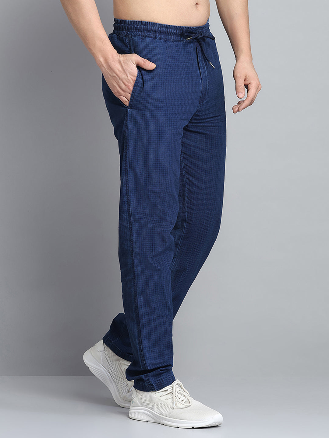 Men Blue Solid Regular Fit Lower
