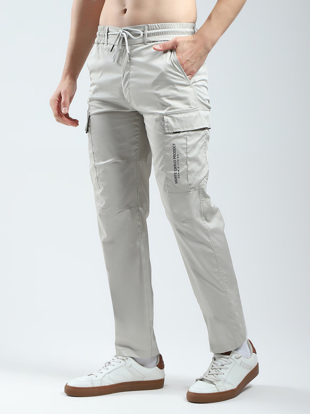 Men Beige Solid Regular Fit Cargo