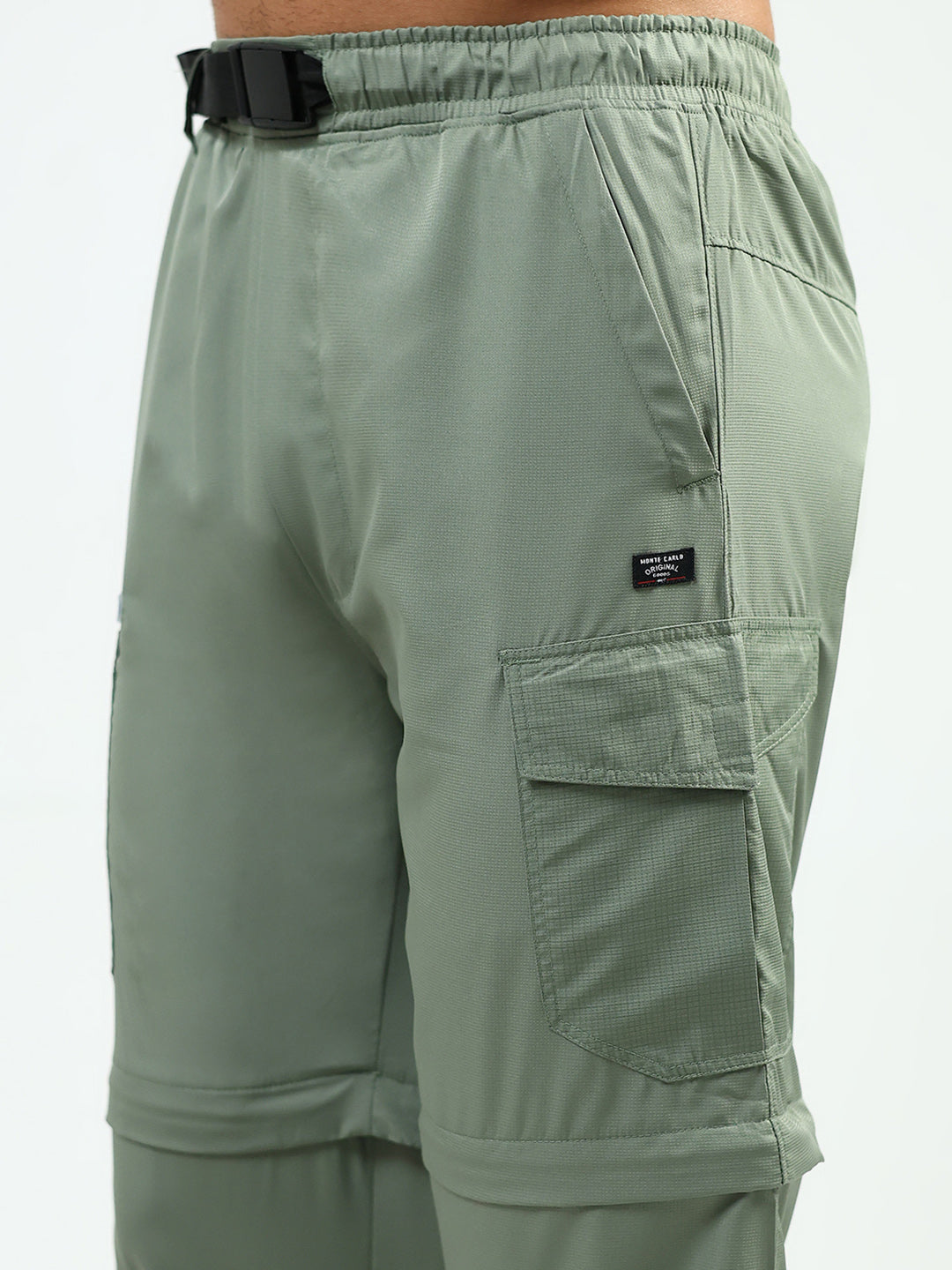 Men Green Solid Regular Fit Lower