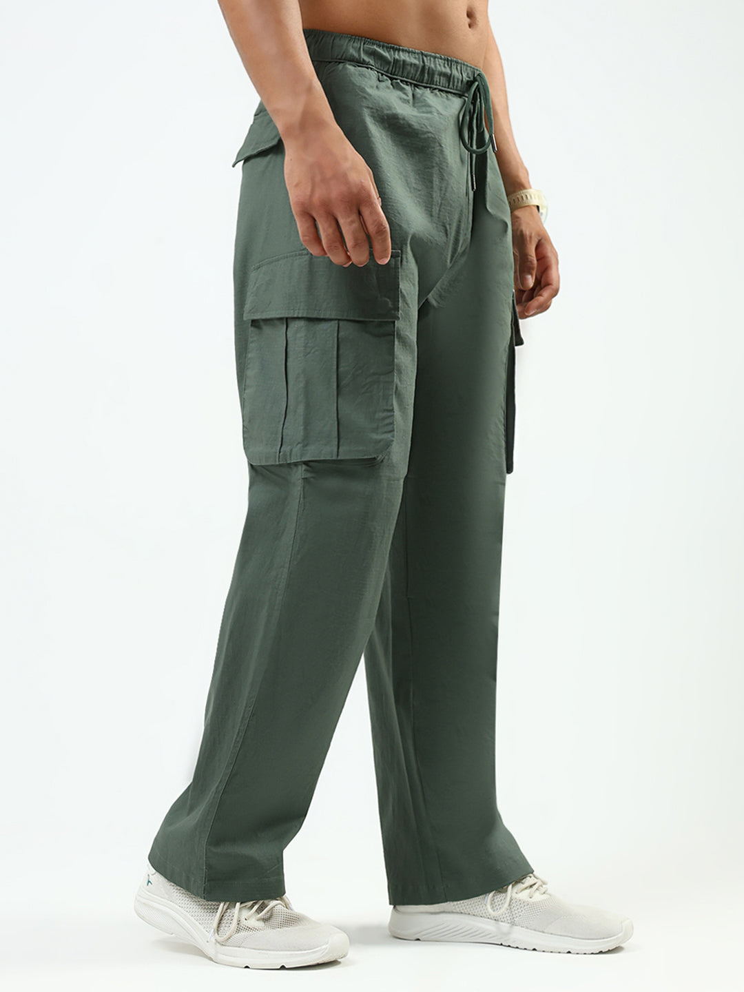 Men Green Solid Regular Fit Lower