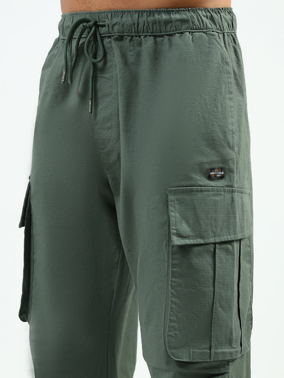 Men Green Solid Regular Fit Lower