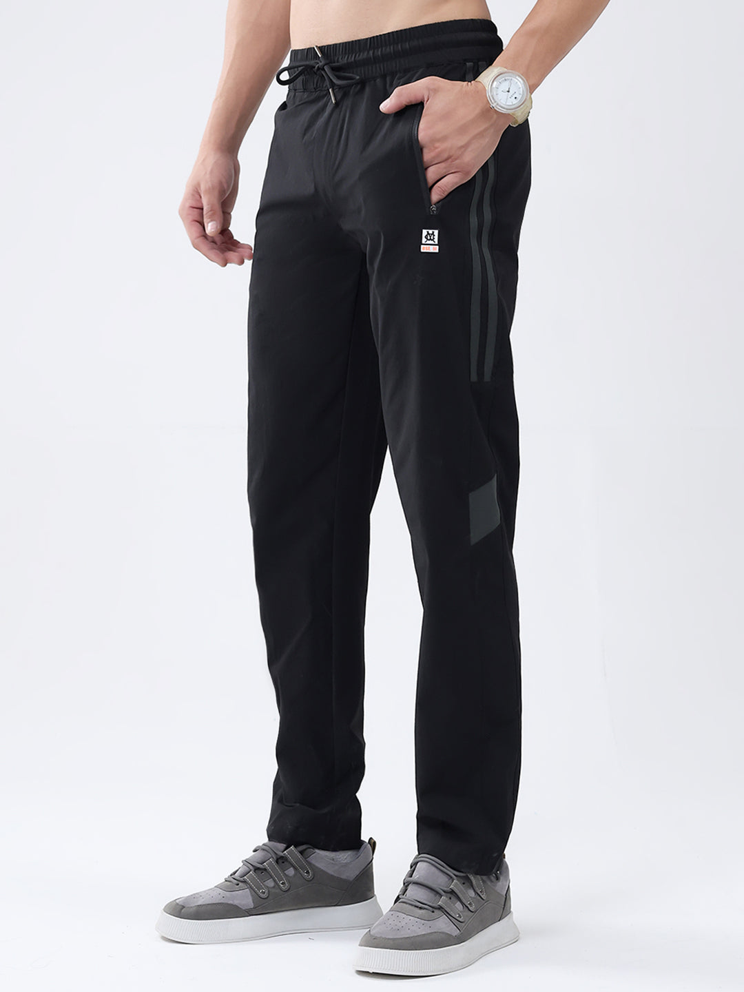 Men Black Solid Regular Fit Winter Lower