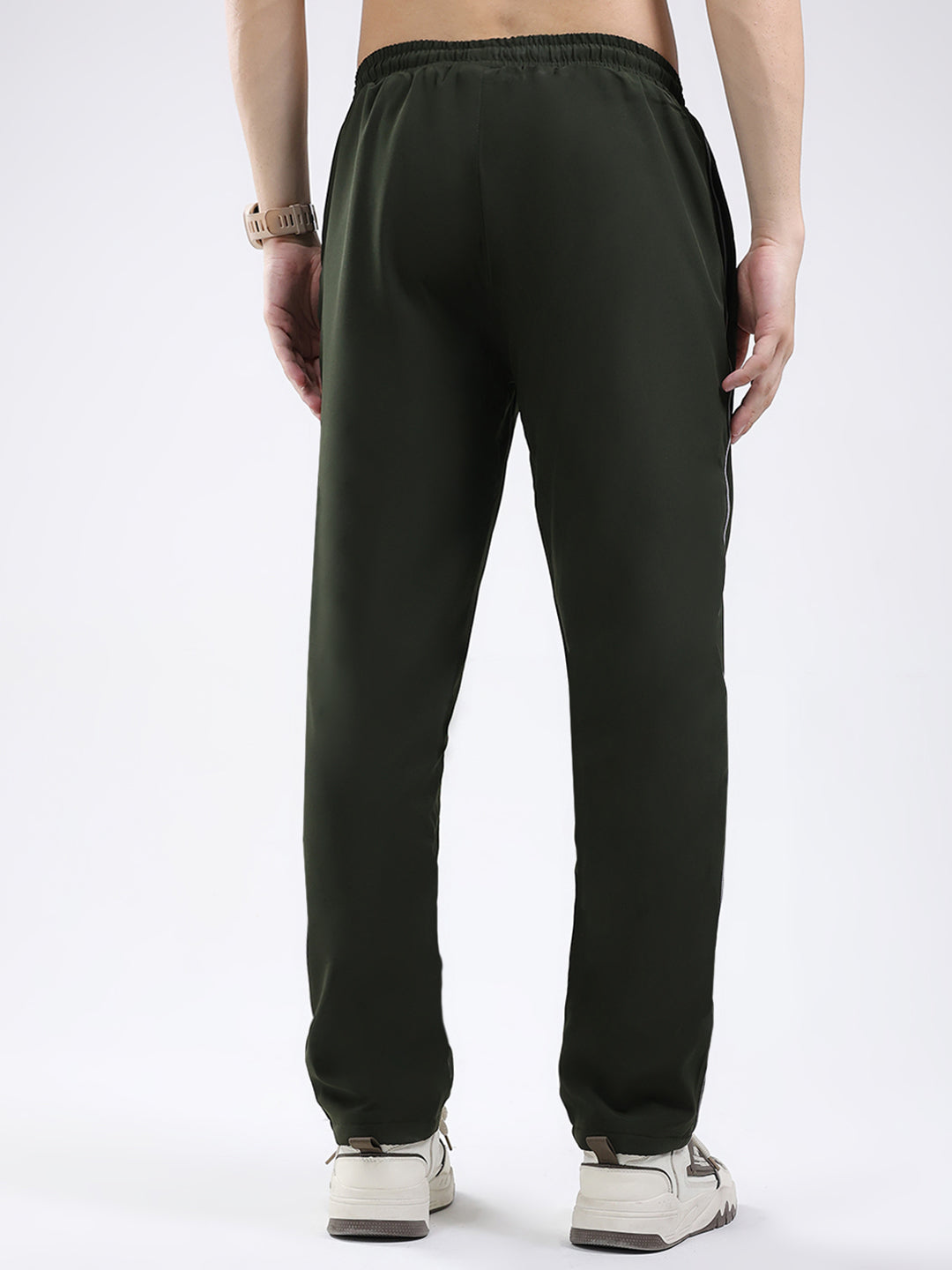 Men Olive Solid Regular Fit Winter Lower