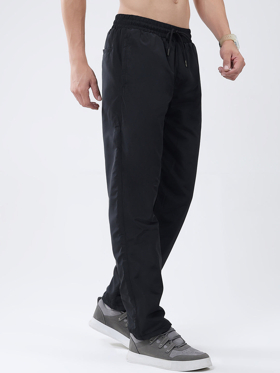 Men Black Solid Regular Fit Winter Lower