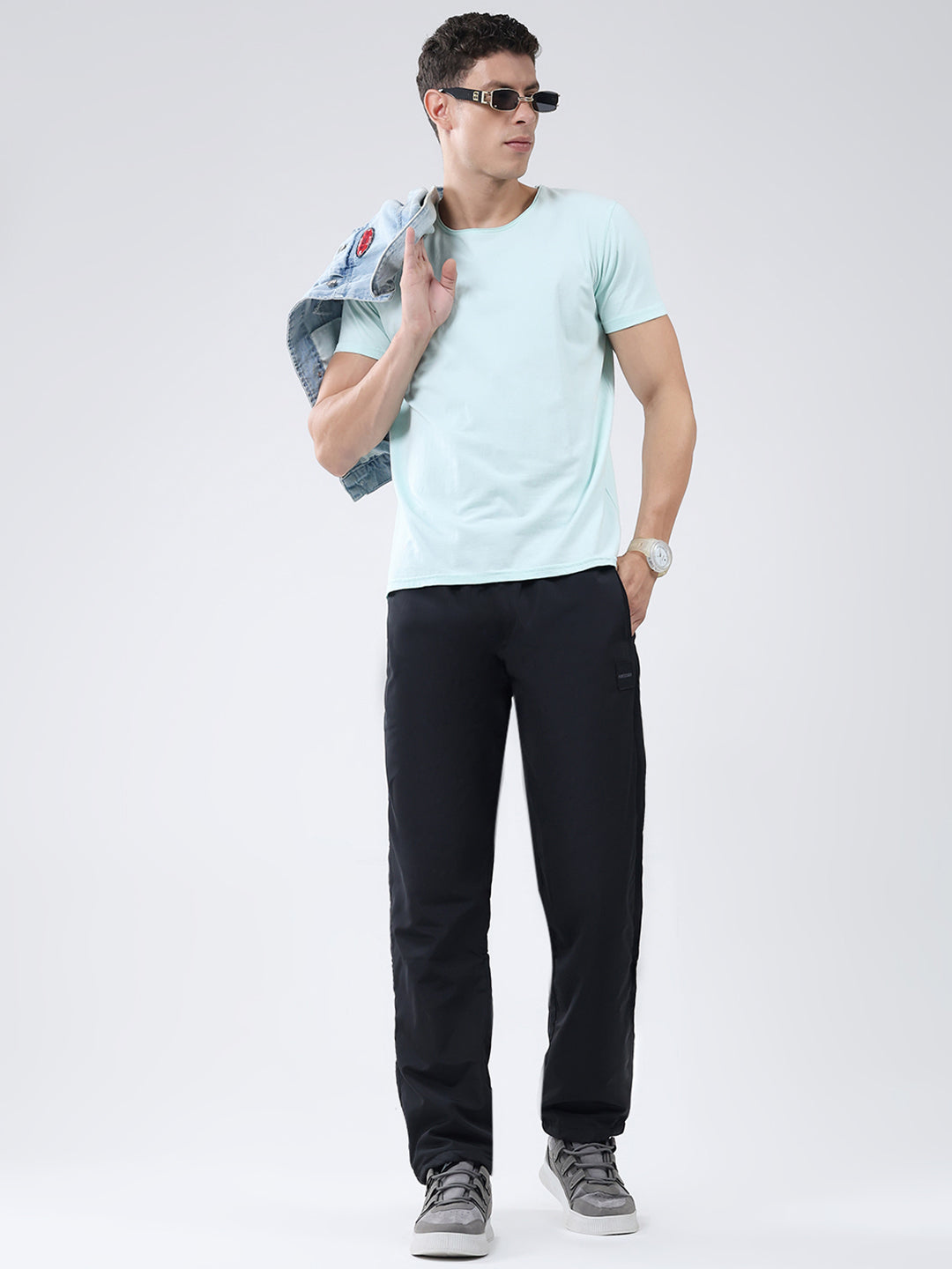 Men Black Solid Regular Fit Winter Lower