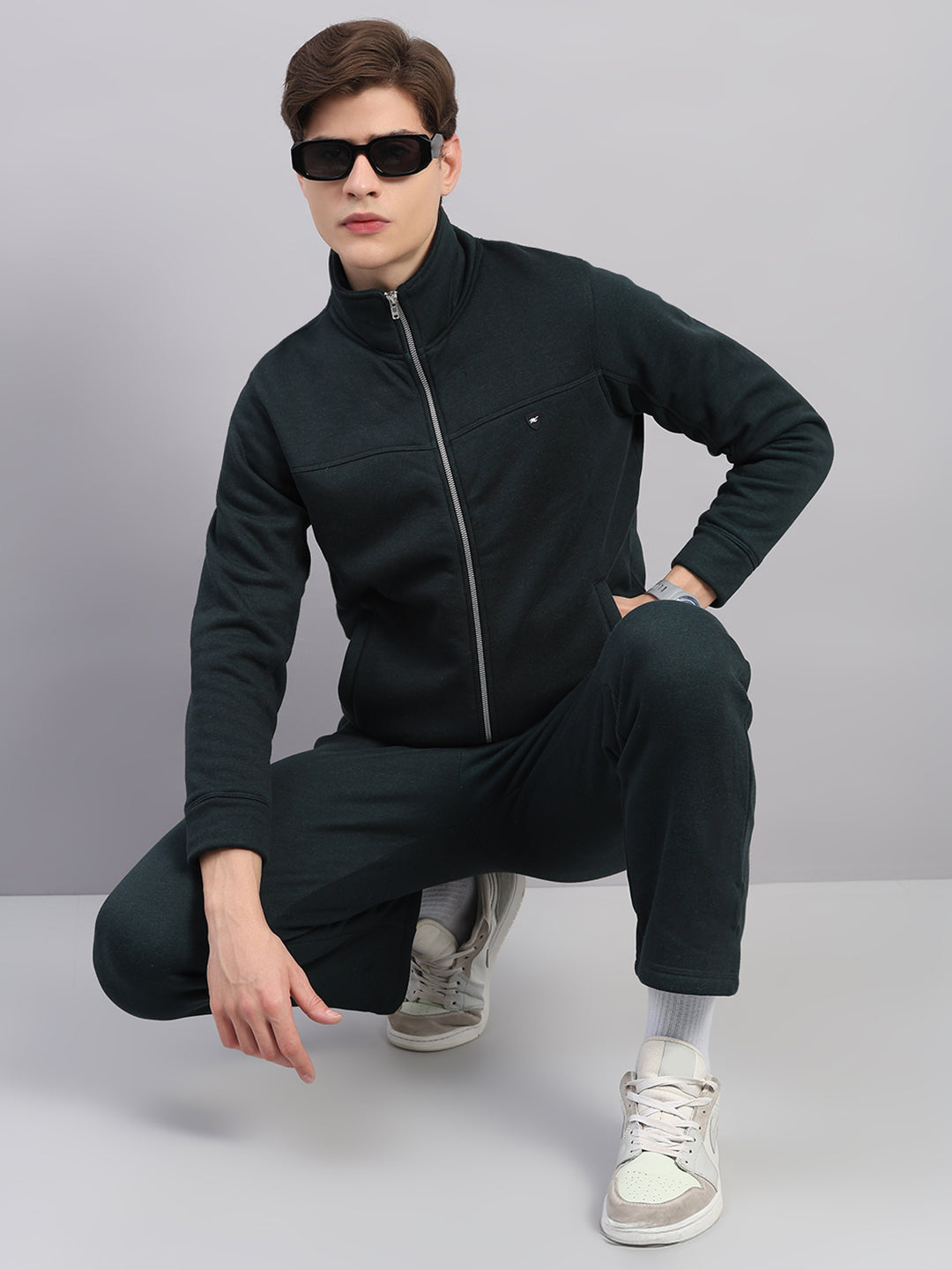 Men Charcoal Solid Stand Collar Full Sleeve Winter Tracksuit