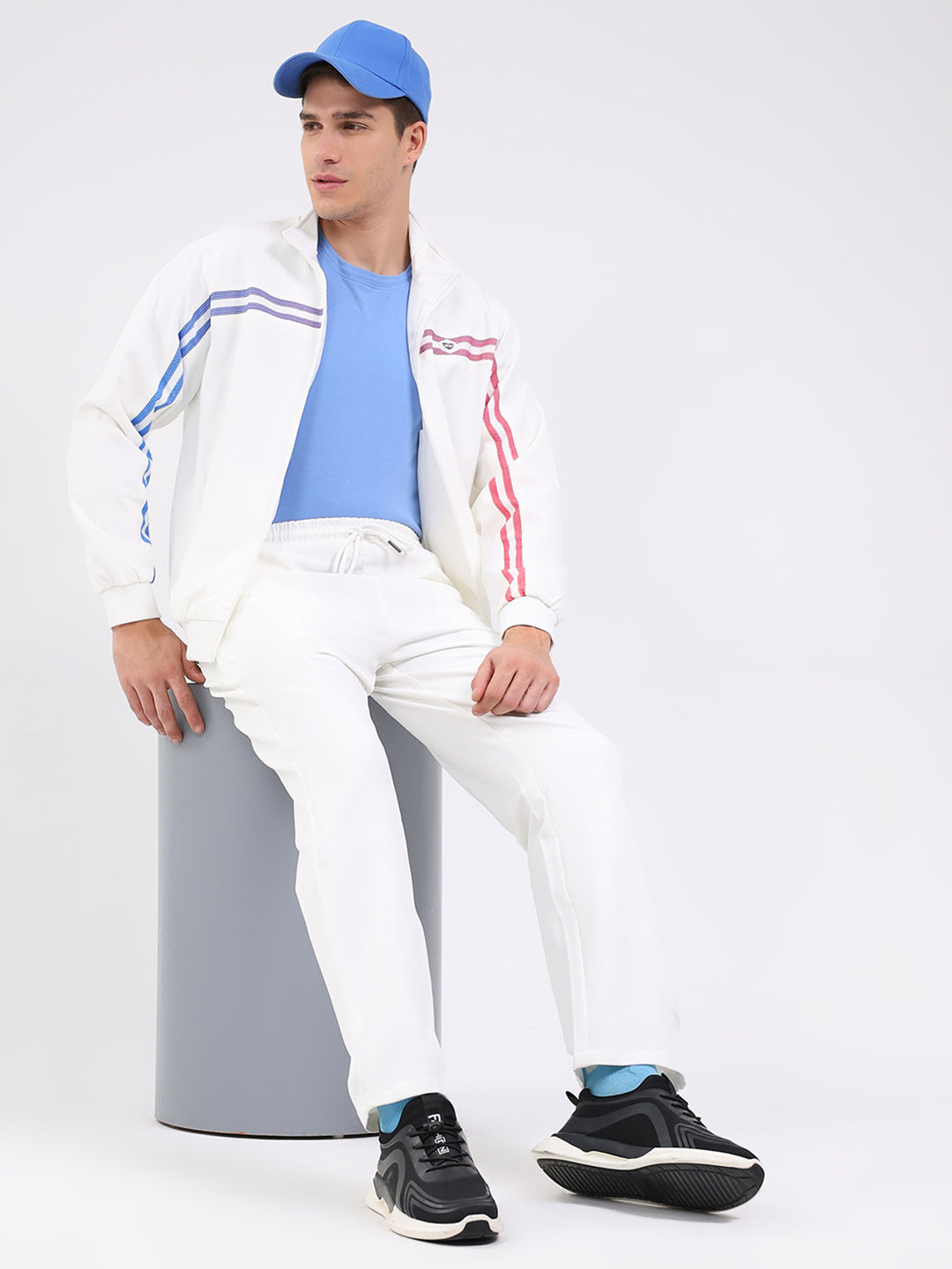 Men White Solid Mock Neck Full Sleeve Winter Tracksuit
