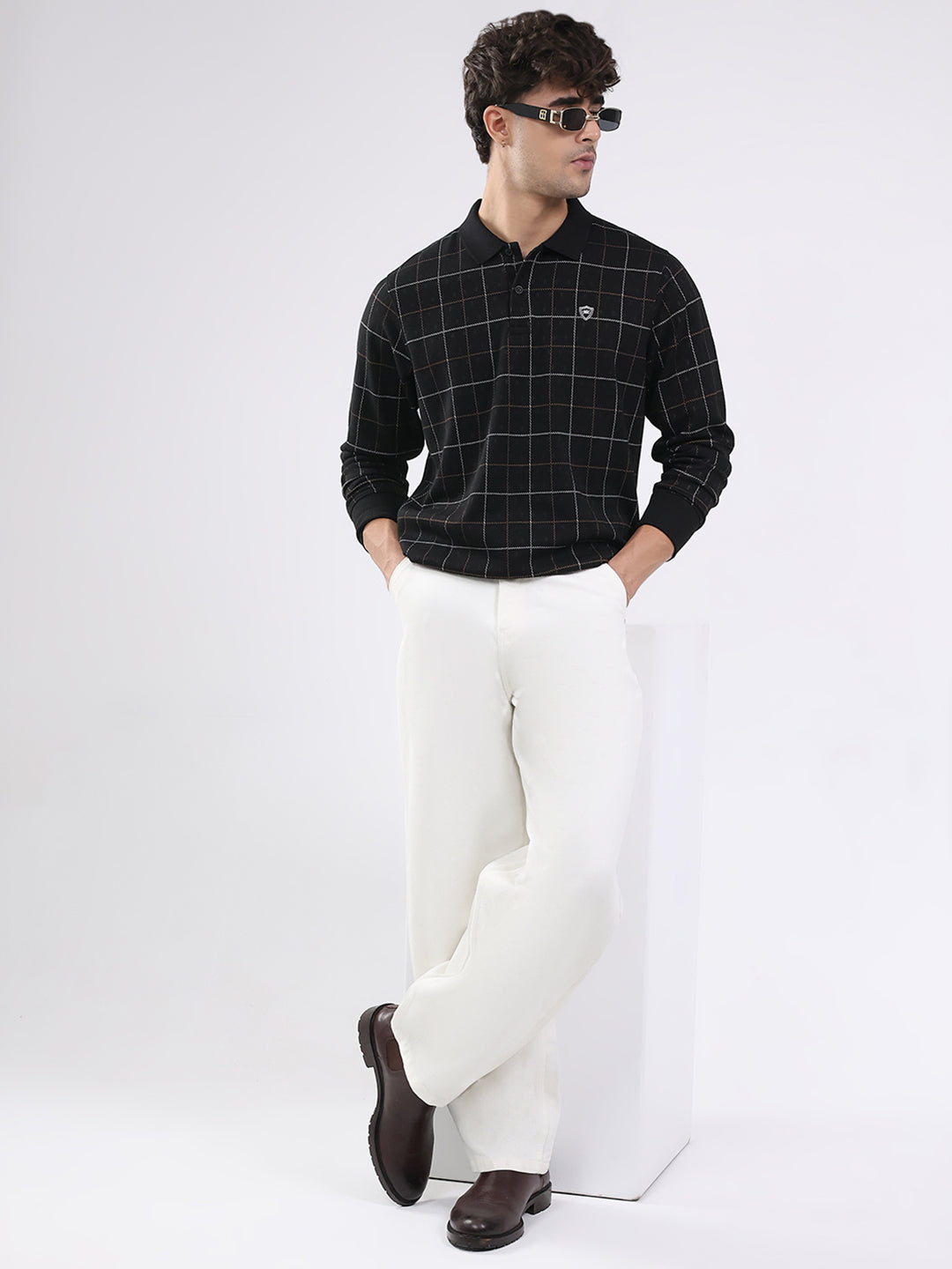 Men Black Solid Collar Full Sleeve Winter T-Shirt