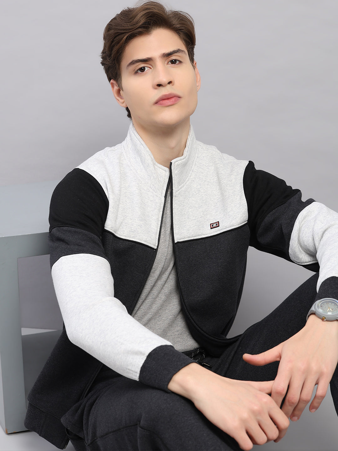 Men Grey Colourblocked Stand Collar Full Sleeve Winter Tracksuit