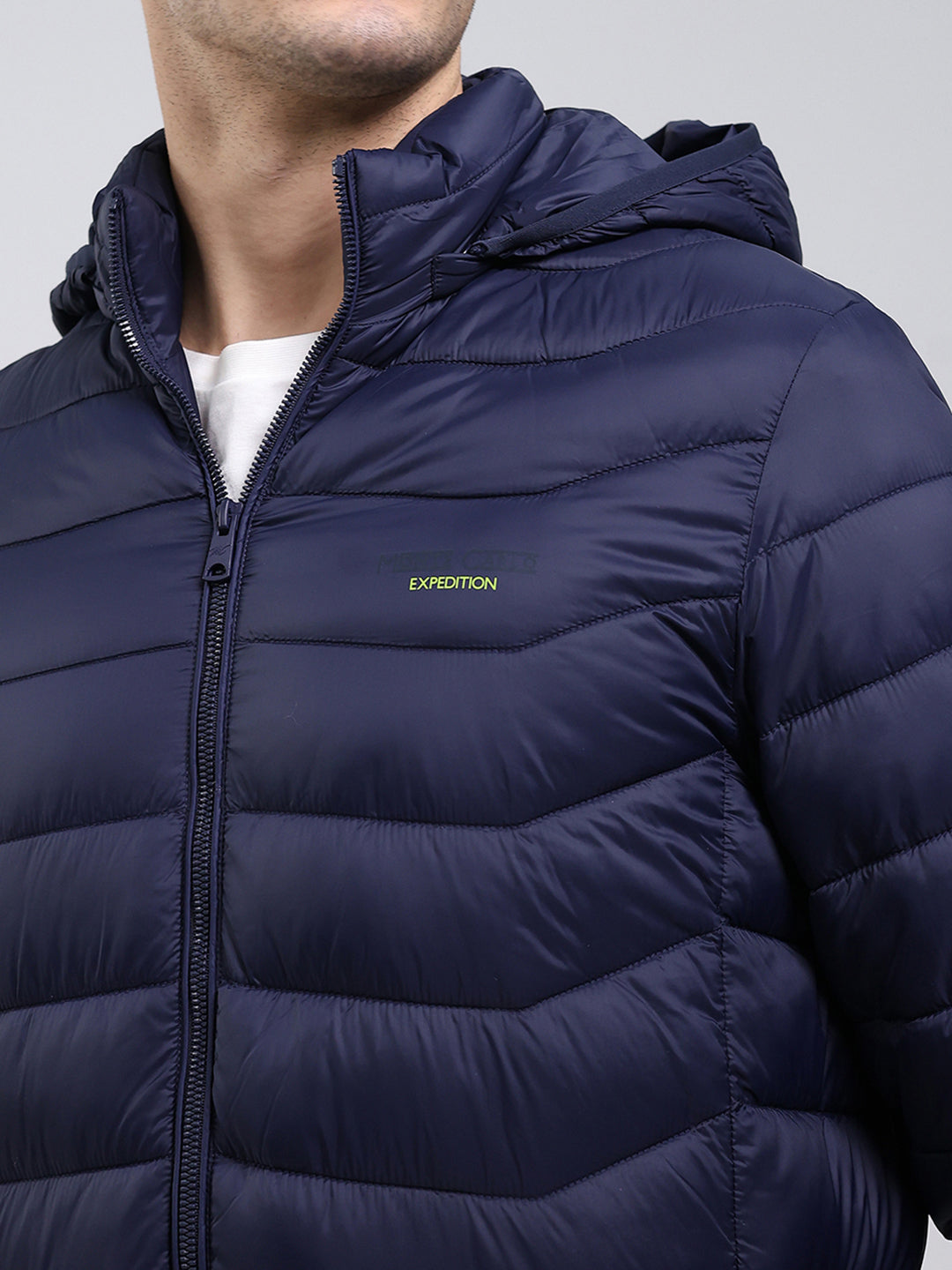 Men Navy Blue Solid Hooded Full Sleeve Heating Jacket