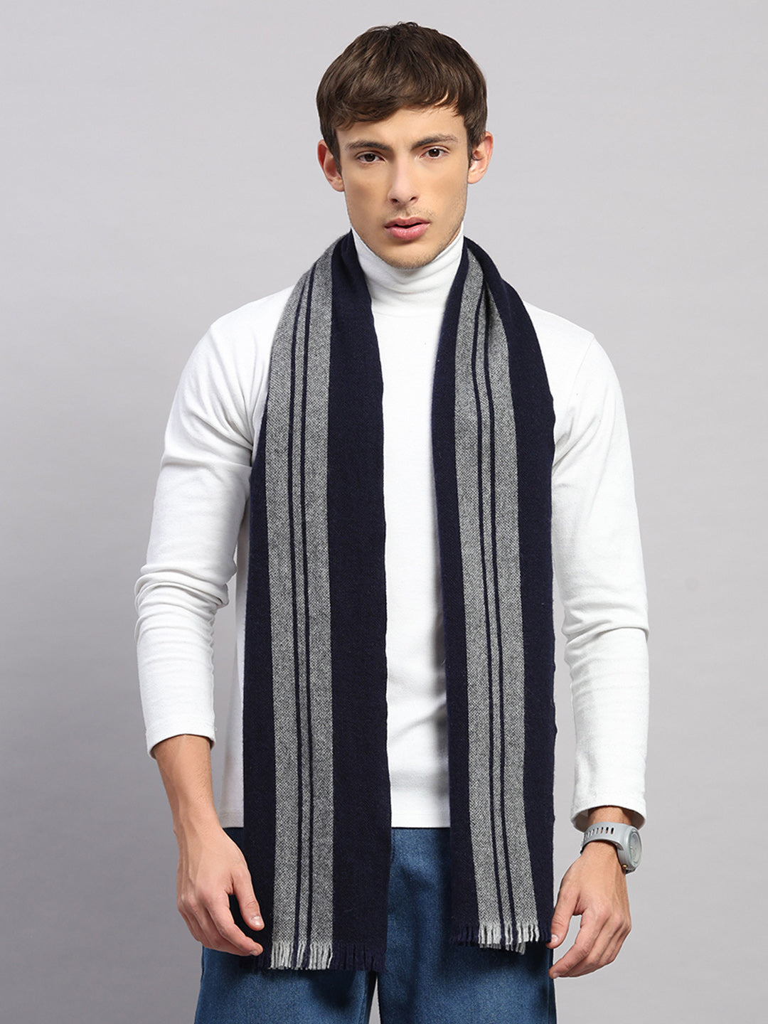 Men Multicolor Self Design Wool Muffler