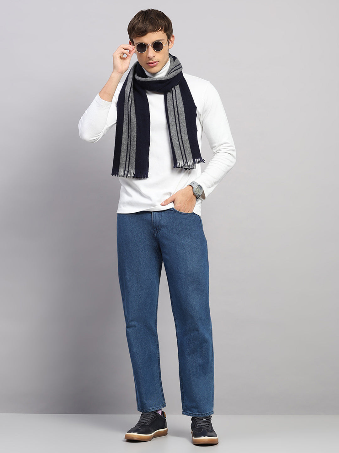 Men Multicolor Self Design Wool Muffler