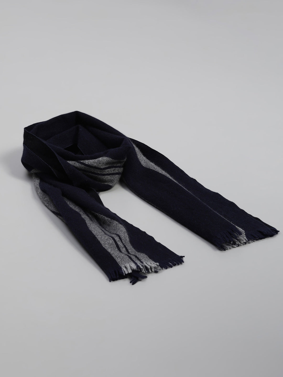 Men Multicolor Self Design Wool Muffler