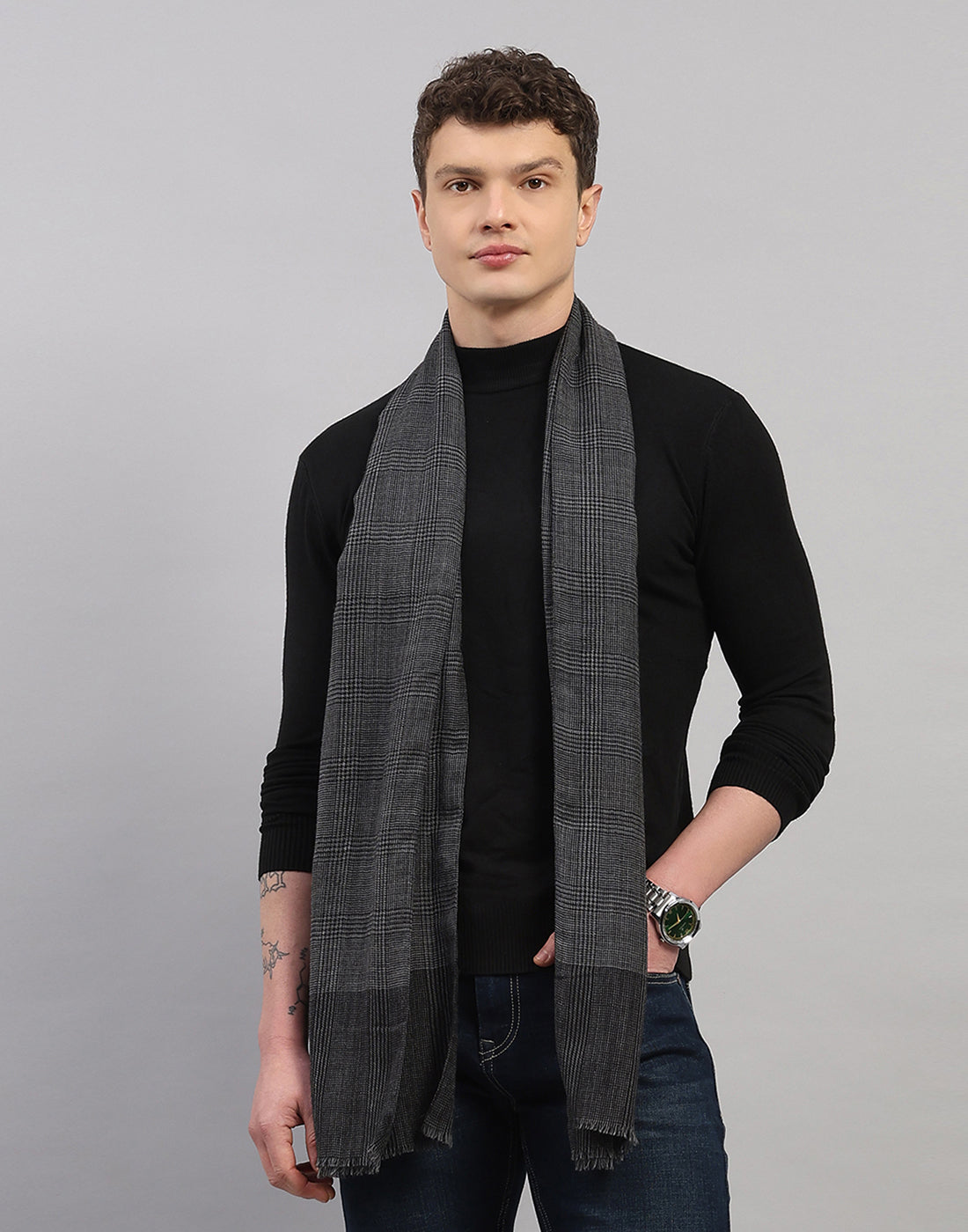 Men Multicolor Self Design Wool Muffler