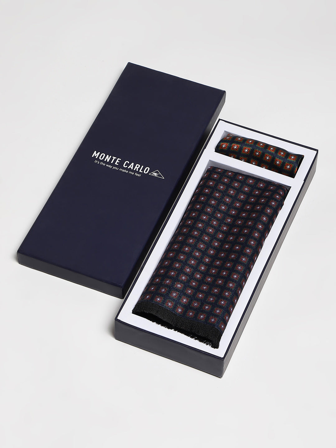 Men Multicolor Self Design Wool Muffler