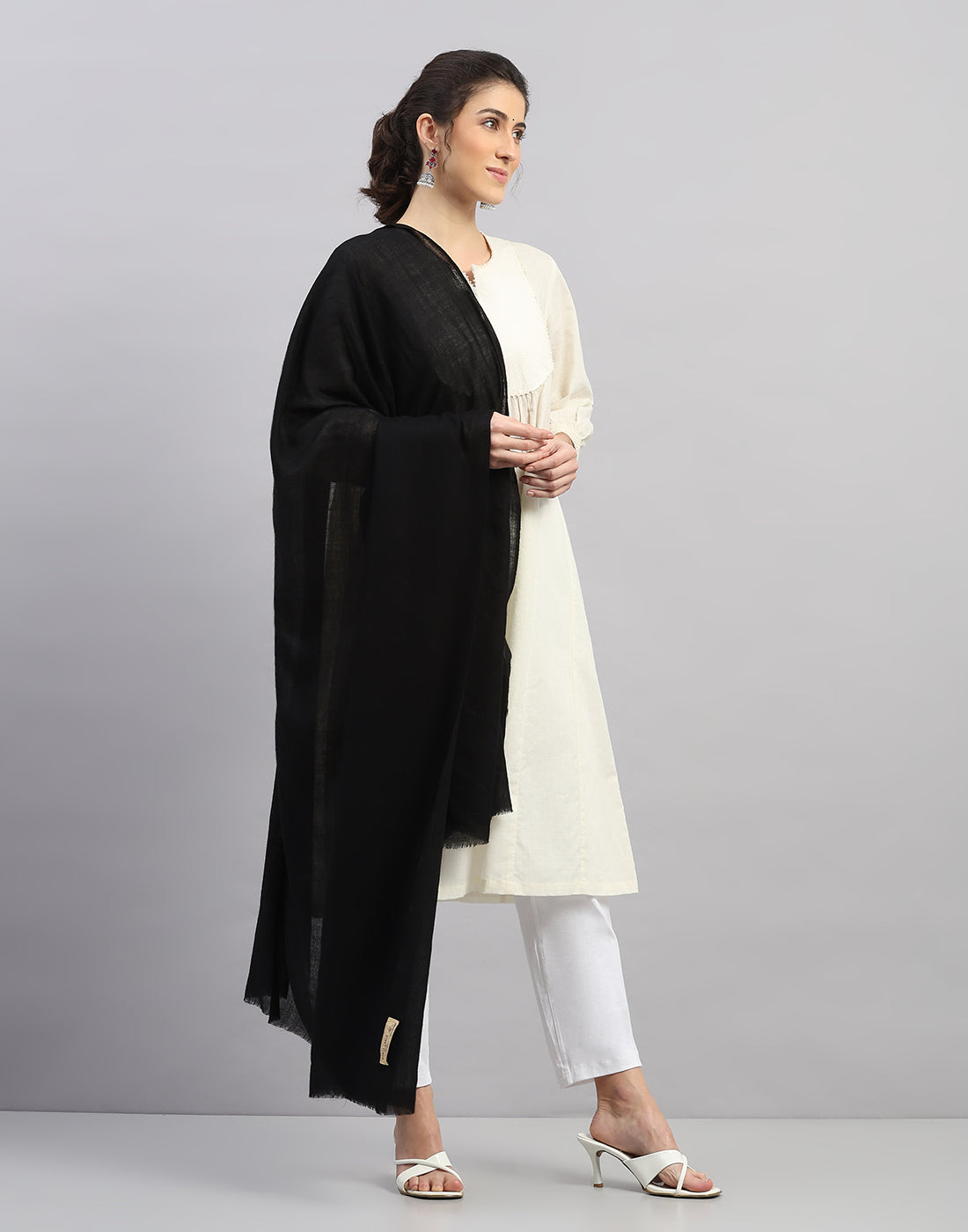 Women Multicolor Self Design Shawl