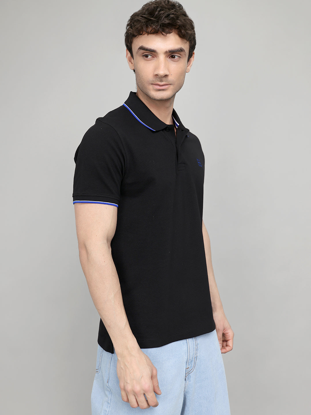 Rock.it Men Black Self Design Collar Half Sleeve T-Shirt