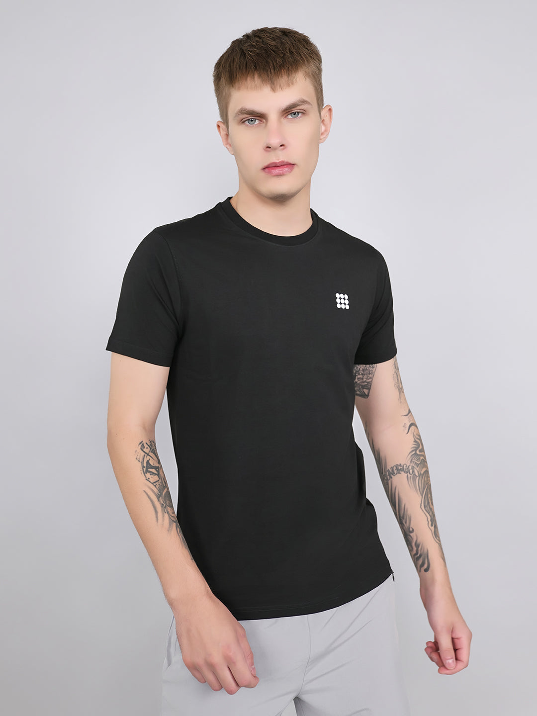 Rock.it Men Black Solid Round Neck Half Sleeve T-Shirt