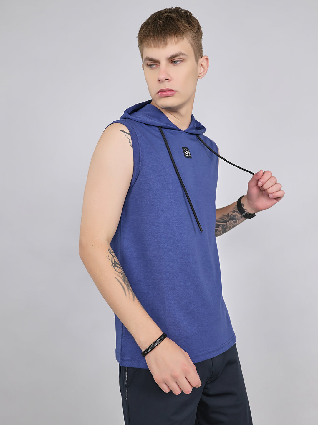 Rock.it Men Blue Solid Hooded Sleeveless T-Shirt