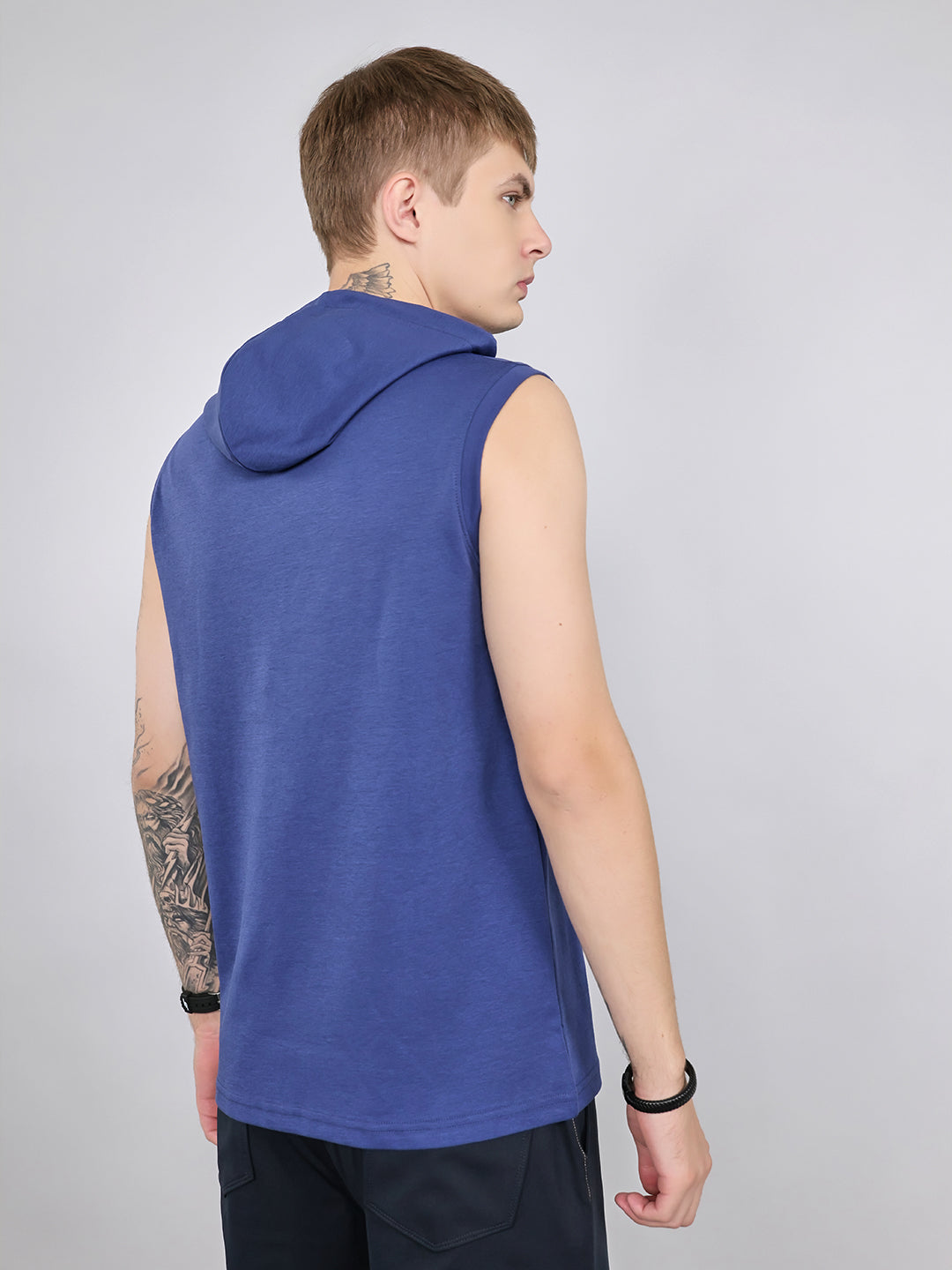 Rock.it Men Blue Solid Hooded Sleeveless T-Shirt