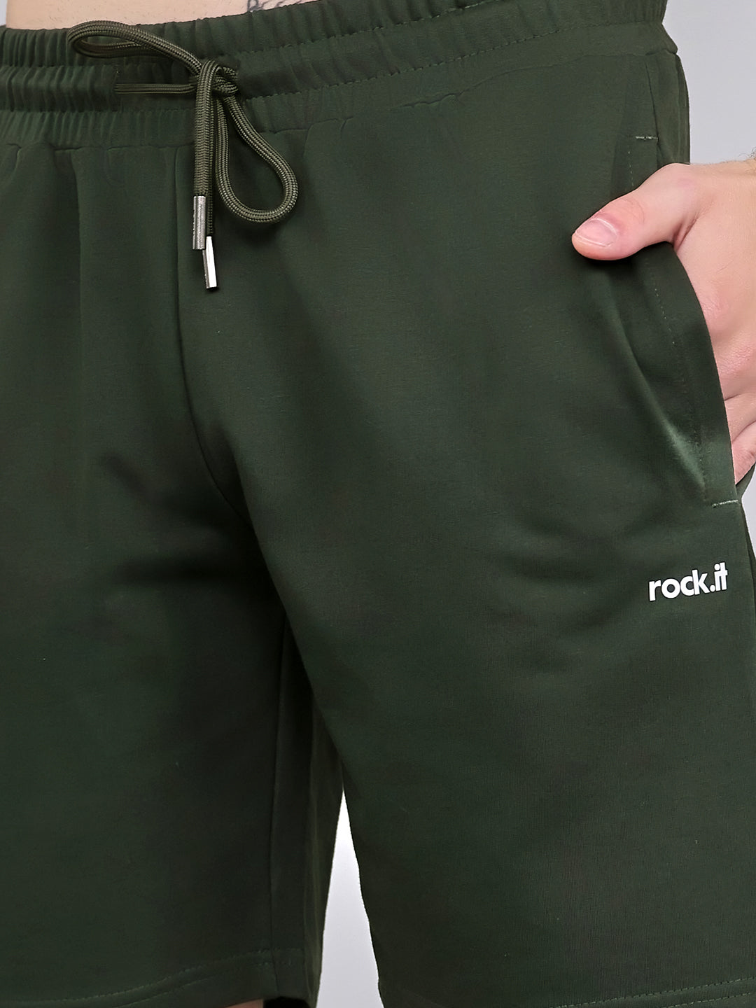 Rock.it Men Olive Solid Regular Fit Shorts