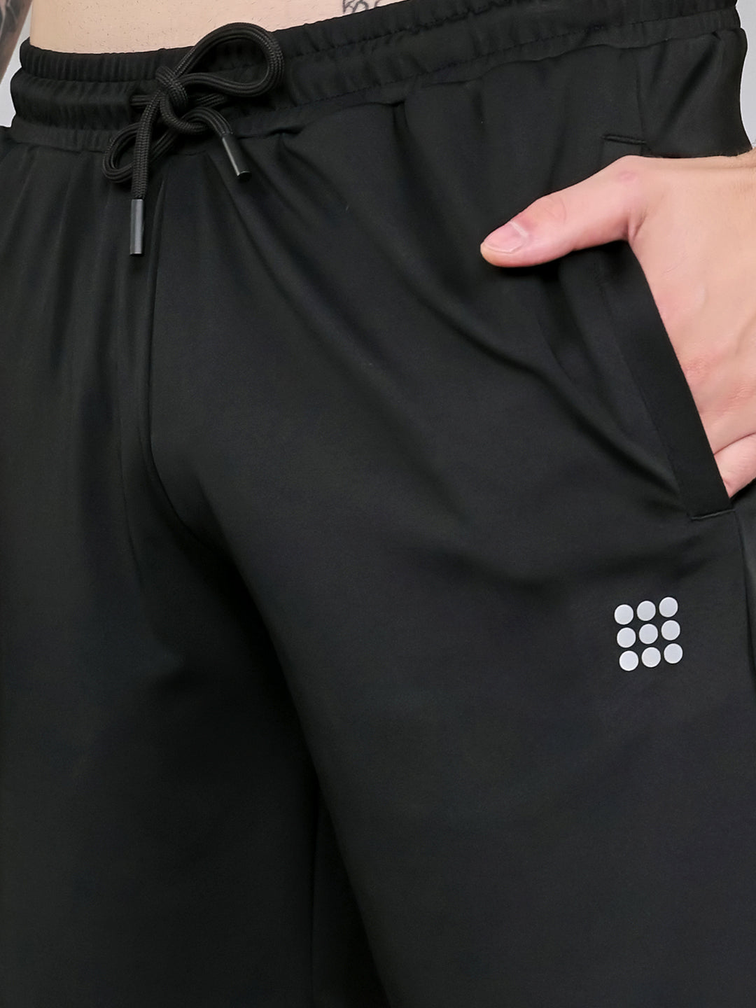 Rock.it Men Black Solid Regular Fit Shorts