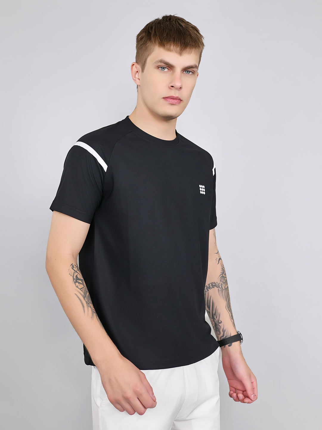 Rock.it Men Black Solid Round Neck Half Sleeve T-Shirt