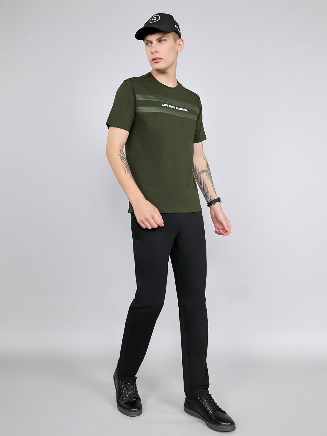 Rock.it Men Olive Solid Round Neck Half Sleeve T-Shirt