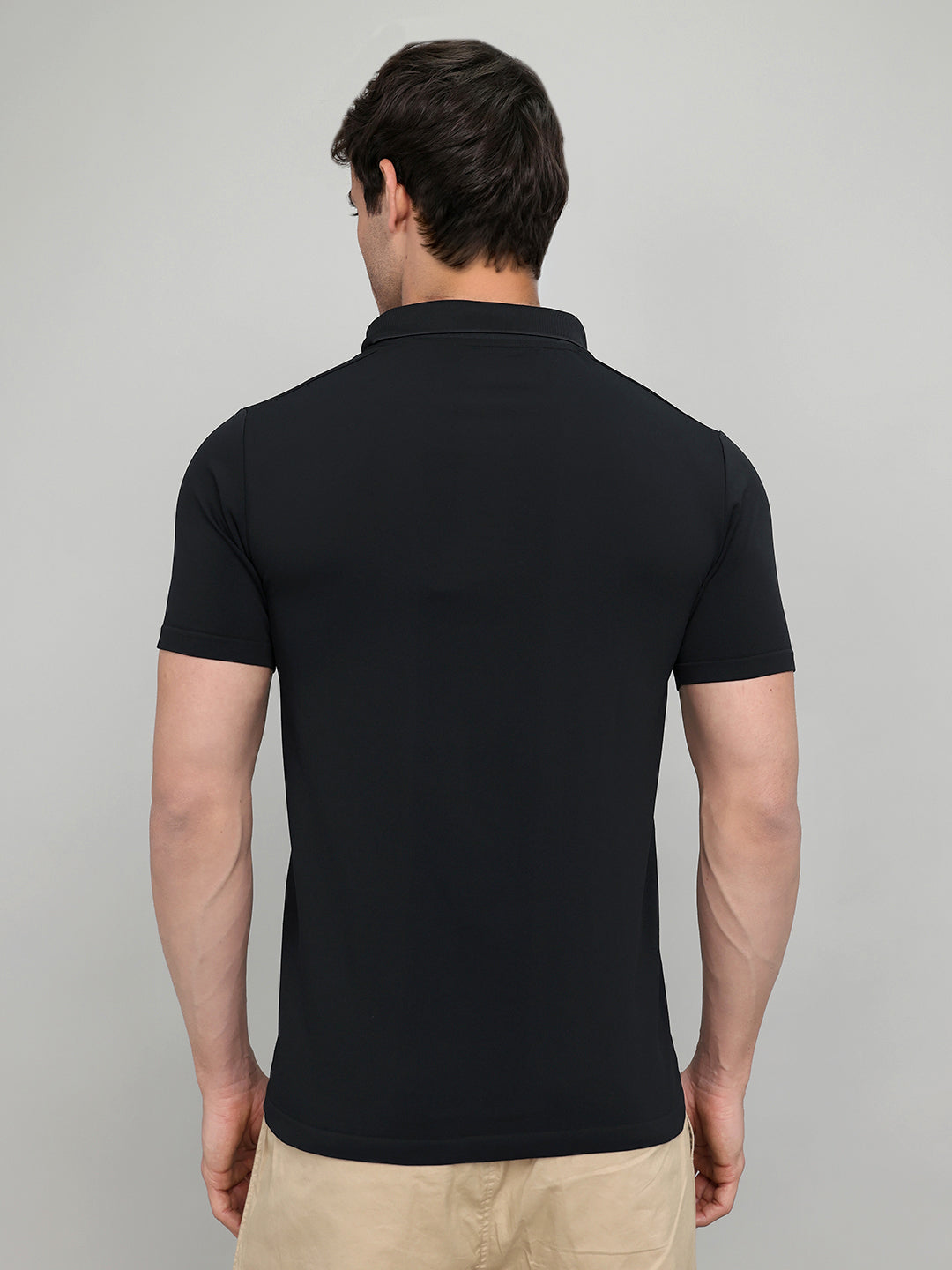 Rock.it Men Black Solid Collar Half Sleeve T-Shirt