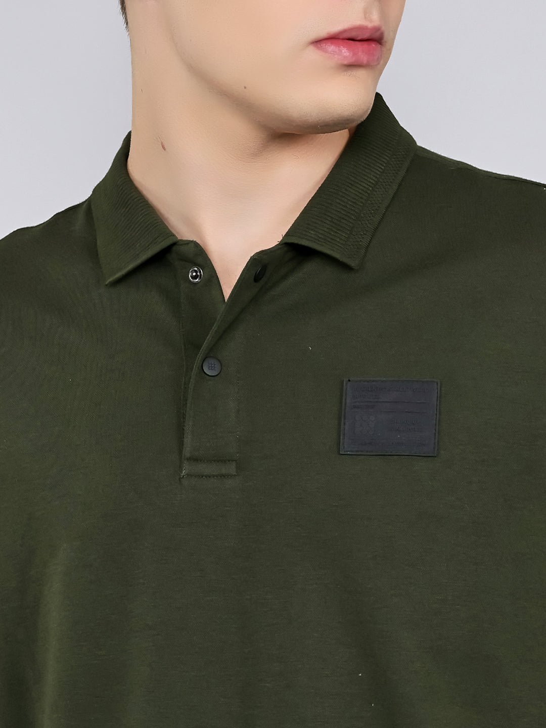Rock.it Men Olive Solid Collar Half Sleeve T-Shirt