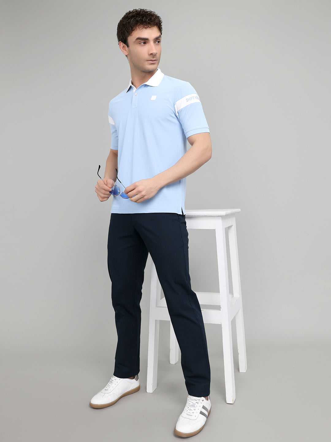 Rock.it Men Navy Blue Solid Regular Fit Chinos