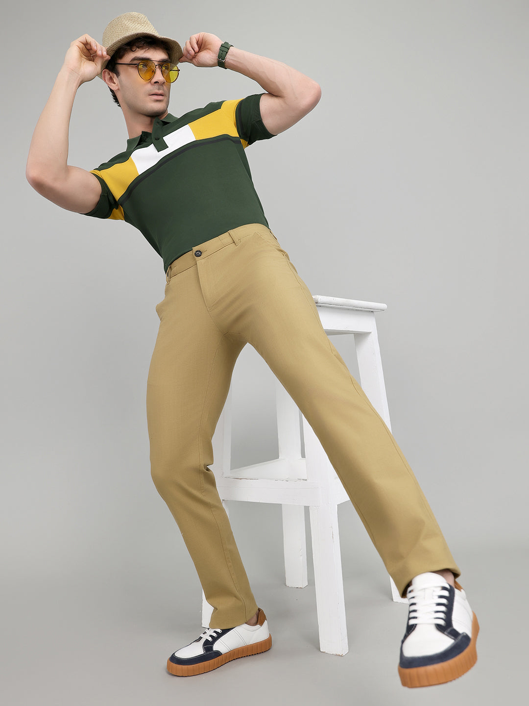 Rock.it Men Khaki Solid Regular Fit Chinos