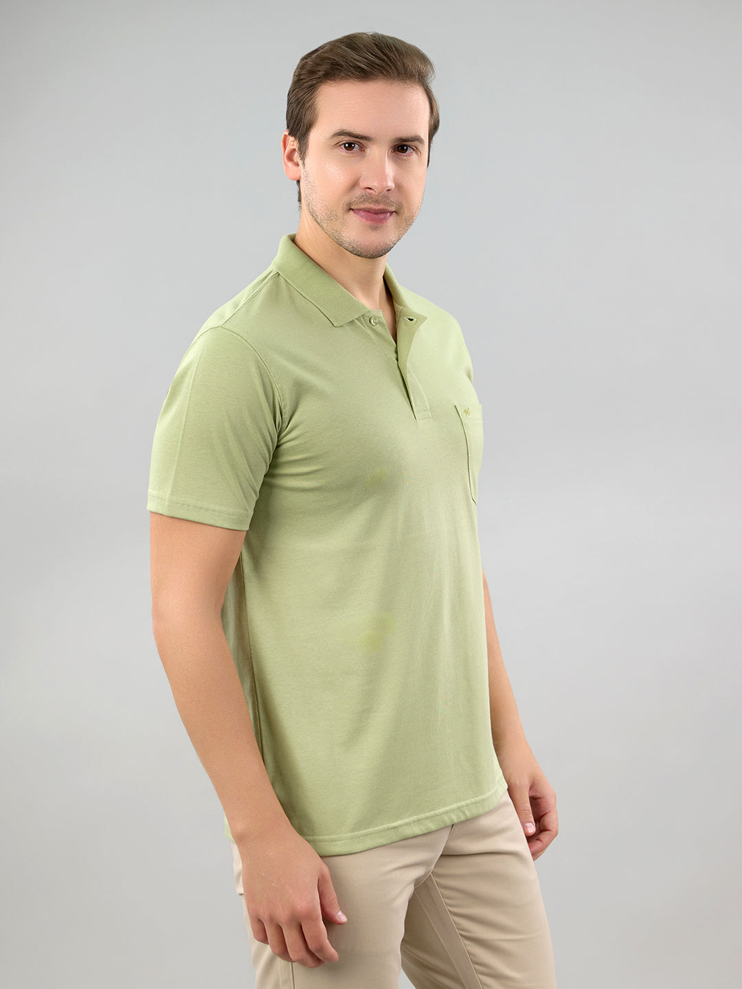 Men Green Solid Polo Collar Half Sleeve T-Shirt