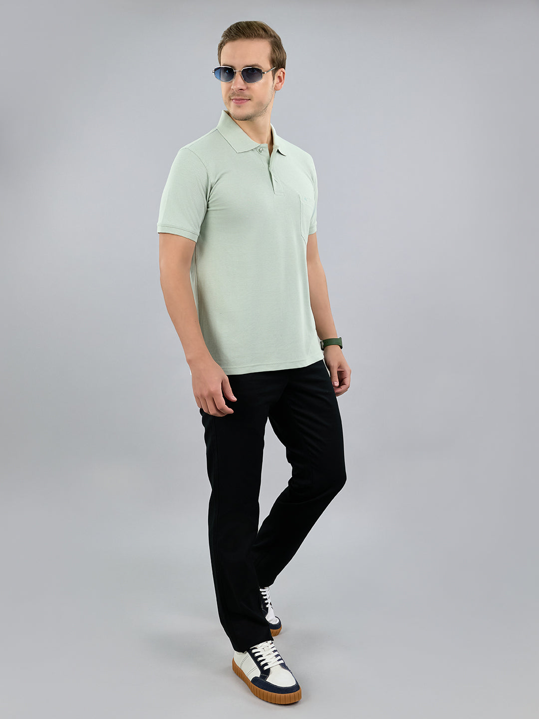 Men Green Solid Polo Collar Half Sleeve T-Shirt