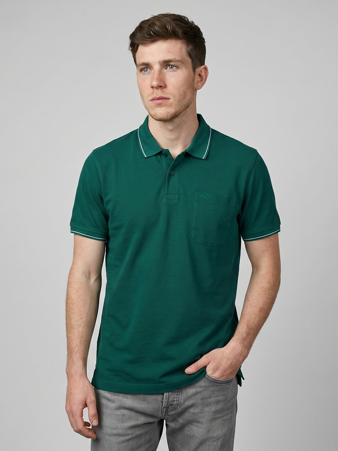 Men Green Solid Polo Collar Half Sleeve T-Shirt