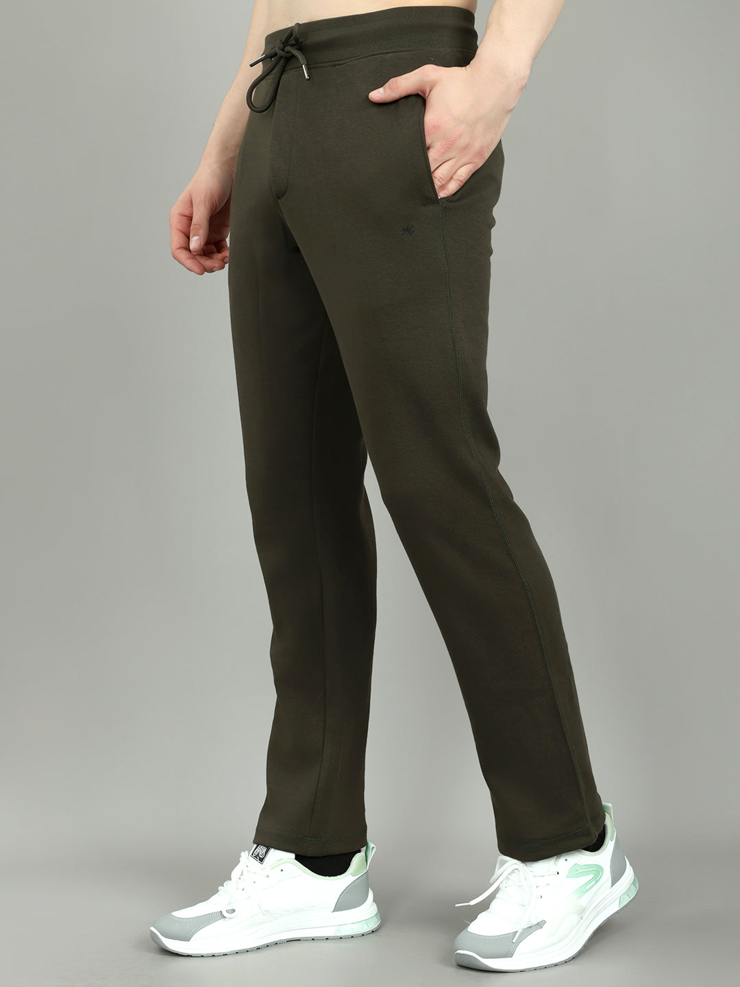 Men Olive Solid Regular Fit Lower