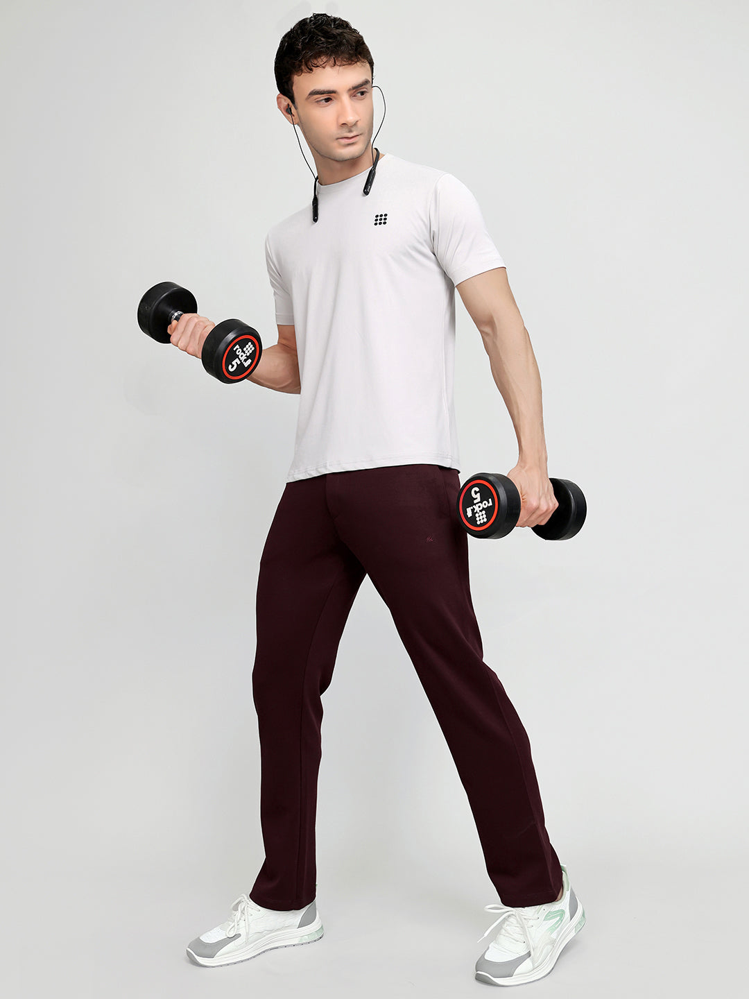 Men Maroon Solid Regular Fit Lower