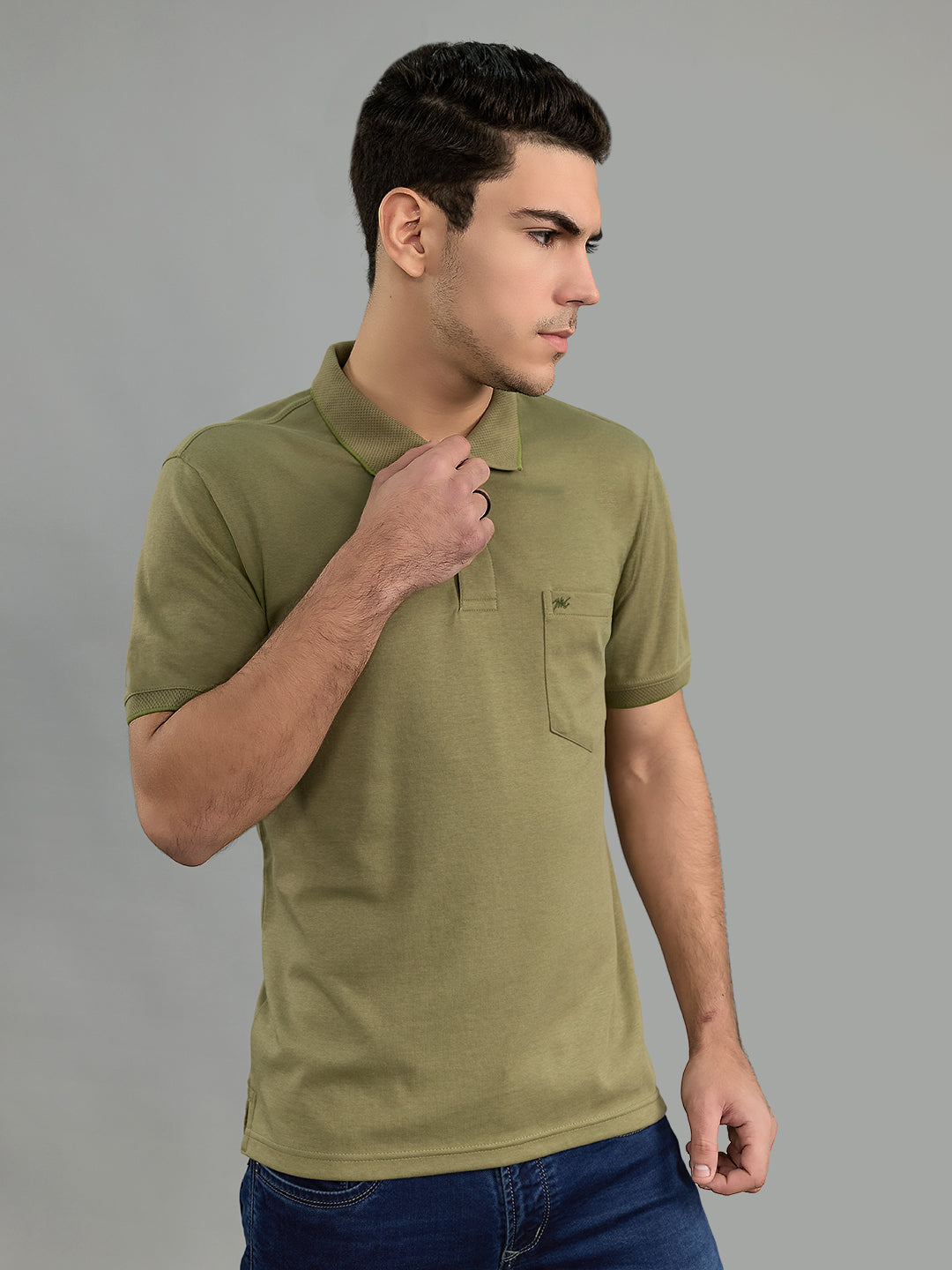 Men Olive Solid Polo Collar Half Sleeve T-Shirt