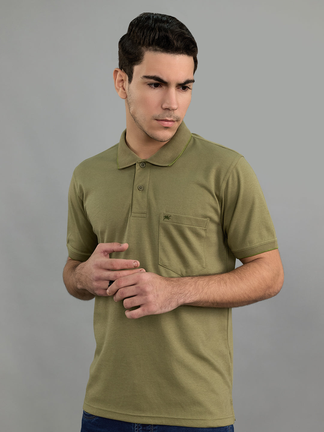 Men Olive Solid Polo Collar Half Sleeve T-Shirt